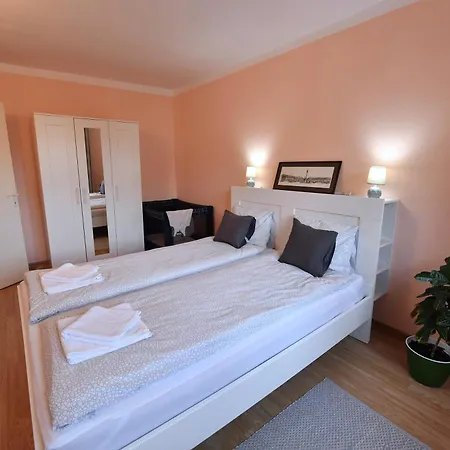 Dulcineea Apt- Free Parking-family Friendly *