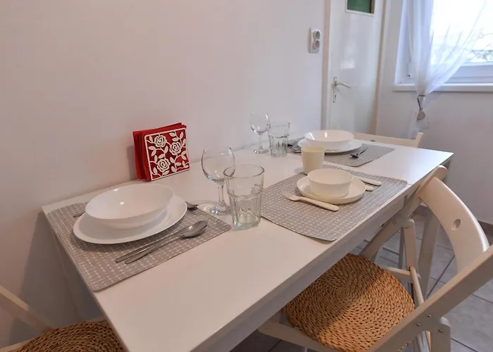 Dulcineea Apt- Free Parking-family Friendly