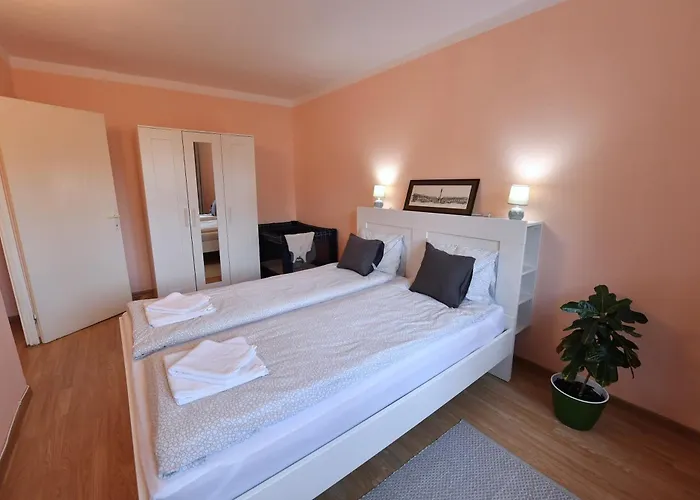 Dulcineea Apt- Free Parking-family Friendly *